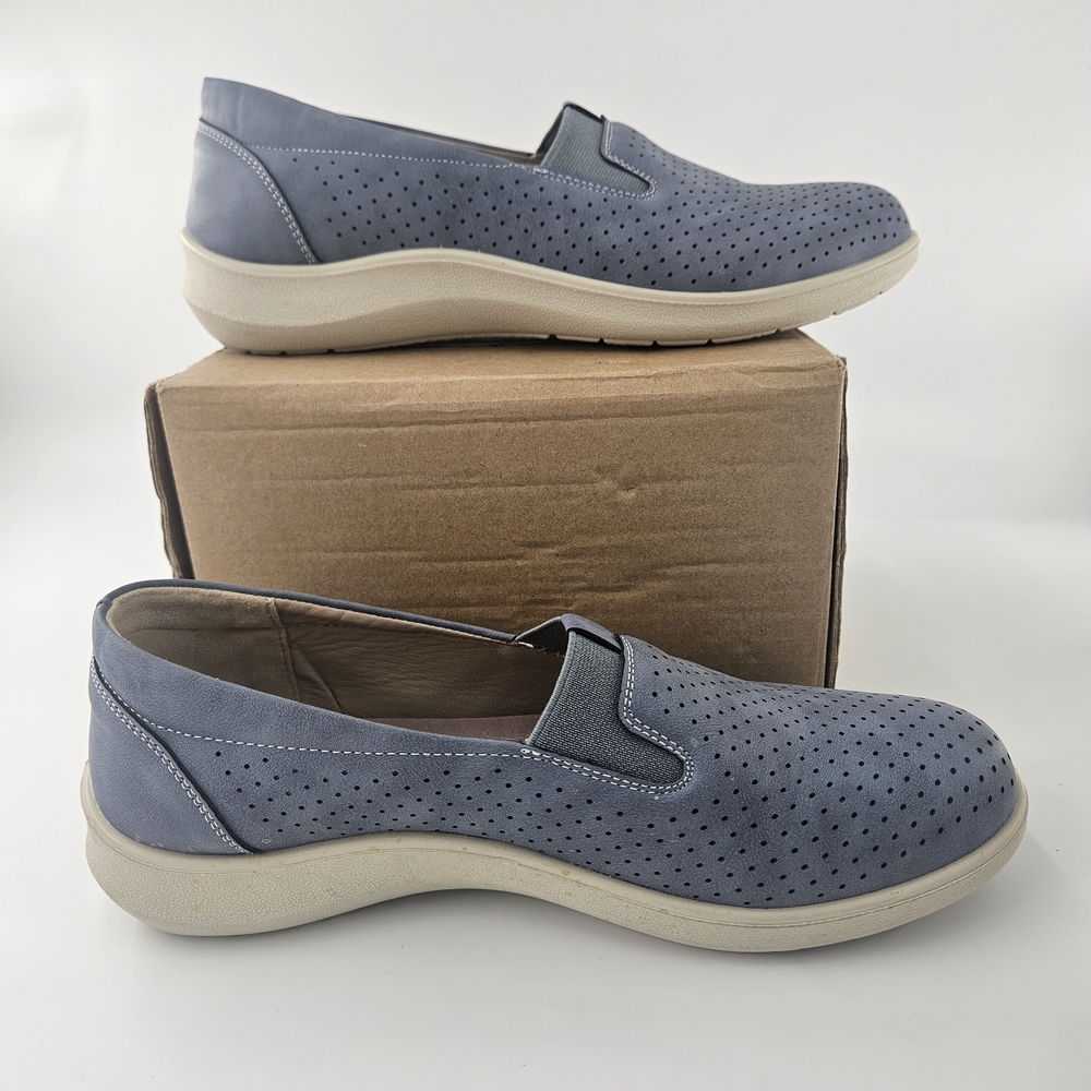 Italian Comfort Woman's Blue Loafer Size 8.5 US  39EU